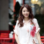 25584#2014新款女裝 甜美韓版清新時尚雪紡印花襯衫（2色自選）